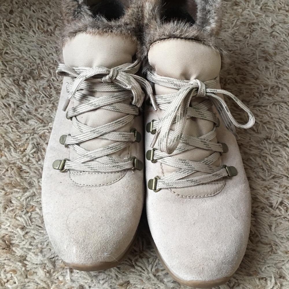 BareTrap Ankle Boots